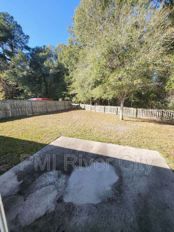 Building Photo - 2132 Sotterley Ln