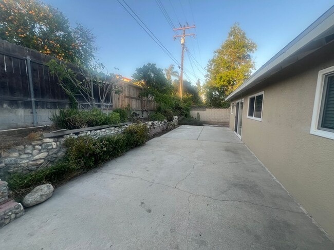 Building Photo - 1251 W Coronado St