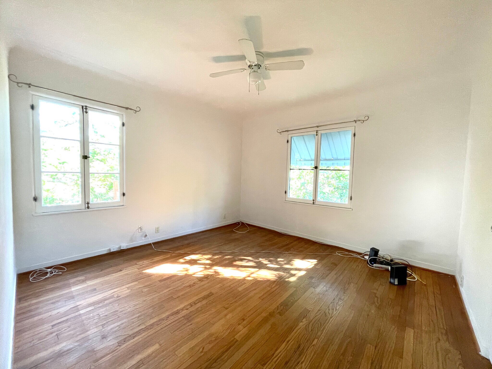 Building Photo - 2437 Arthur St