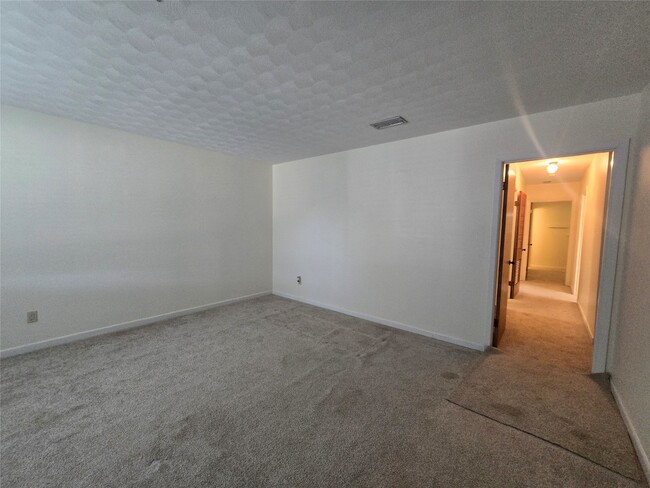 Building Photo - 308 Mackeral St