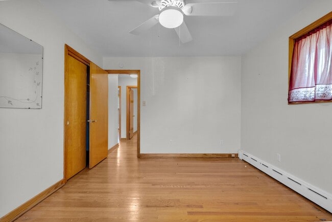 Building Photo - Charming 2-Bedroom Home in the Heart of Ca...