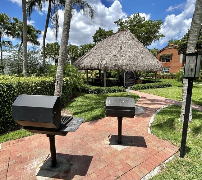 Building Photo - 3111 Clint Moore Rd