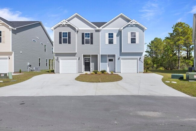 Primary Photo - Townhouse For Rent in Holly Ridge!