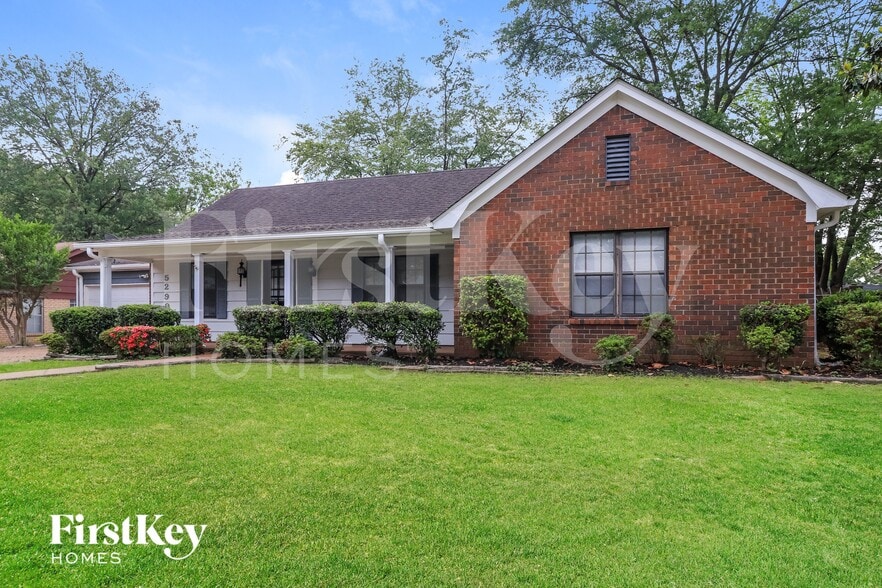 Primary Photo - 5299 Twin Woods Ave