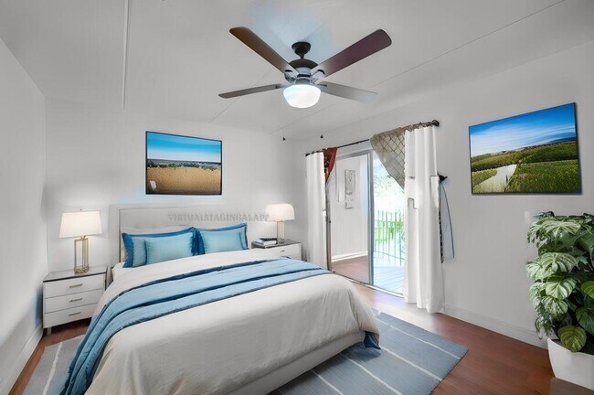 Building Photo - 400 Village Green 216 Cir