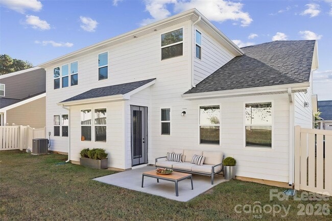 Building Photo - 15311 Red Canoe Way