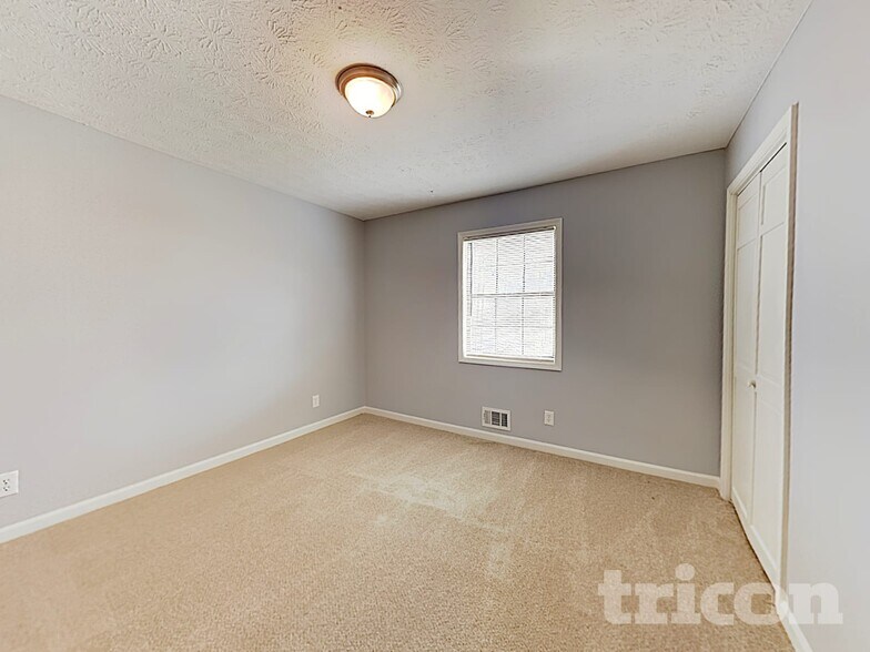 Building Photo - 110 Springvalley Way