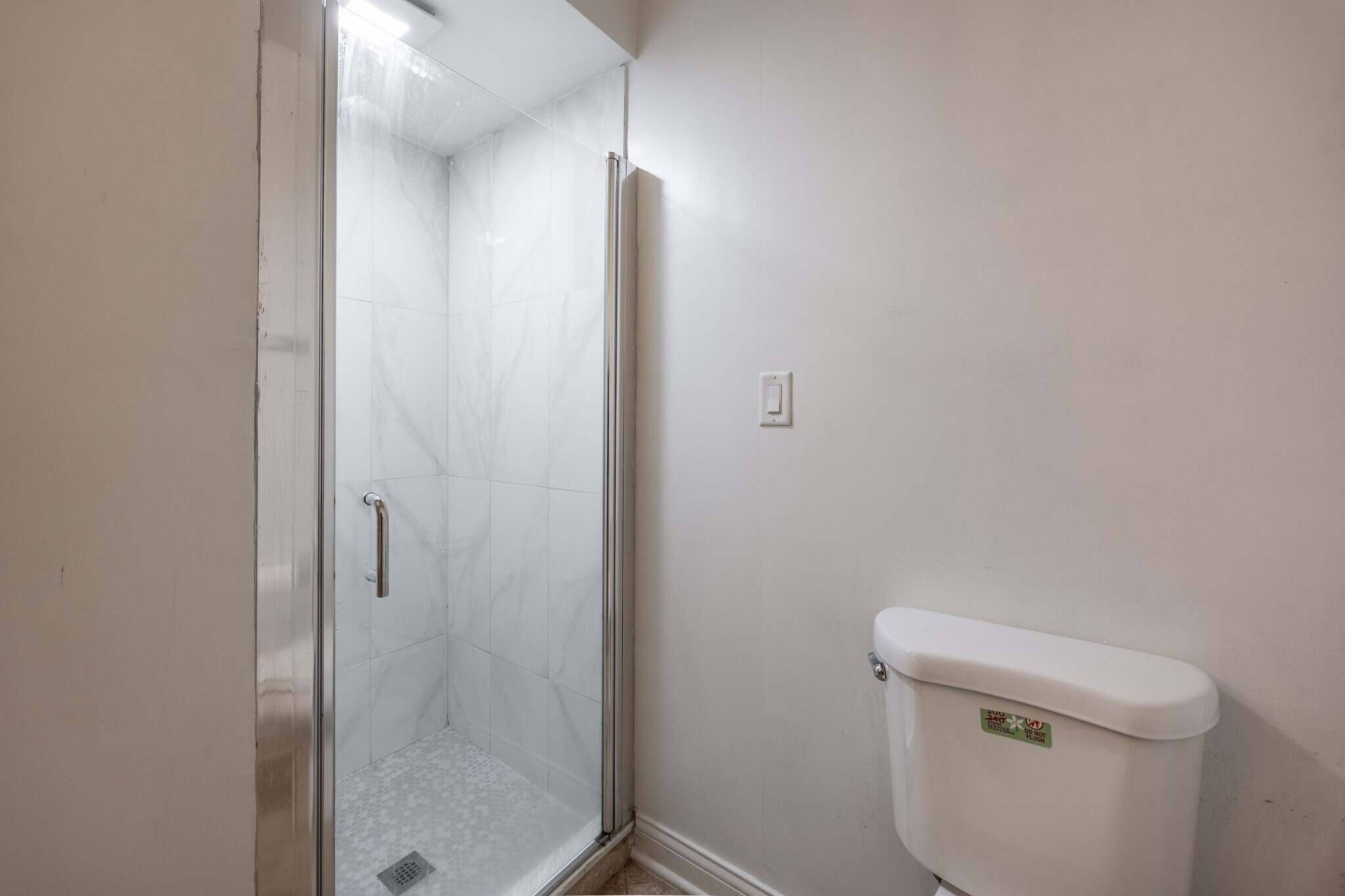 Building Photo - 3444 W Schubert Ave
