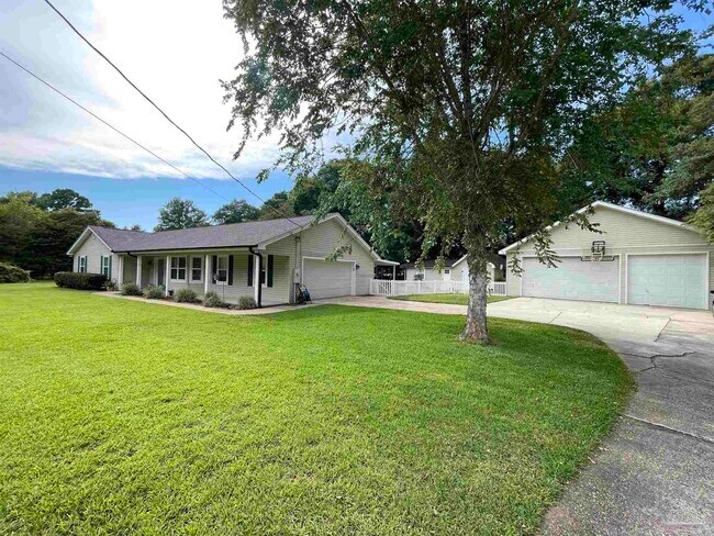 Building Photo - 3143 Aarons Way