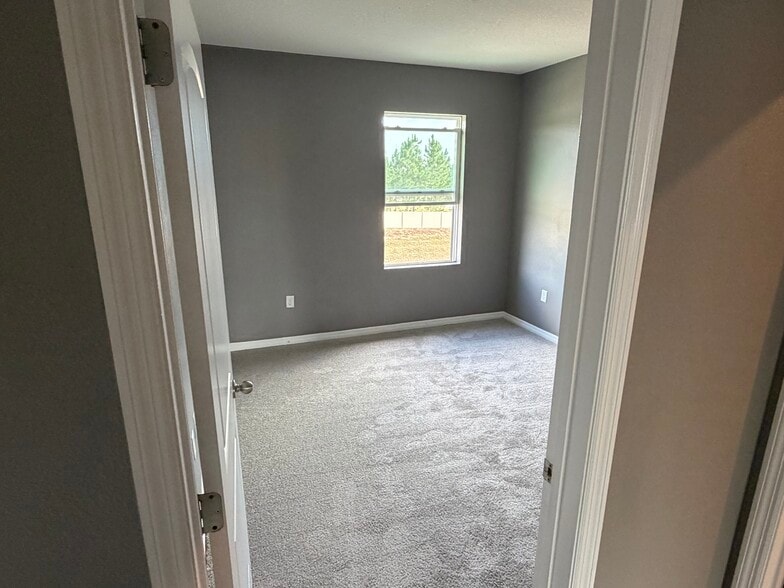 Building Photo - 1304 Sugarwood St