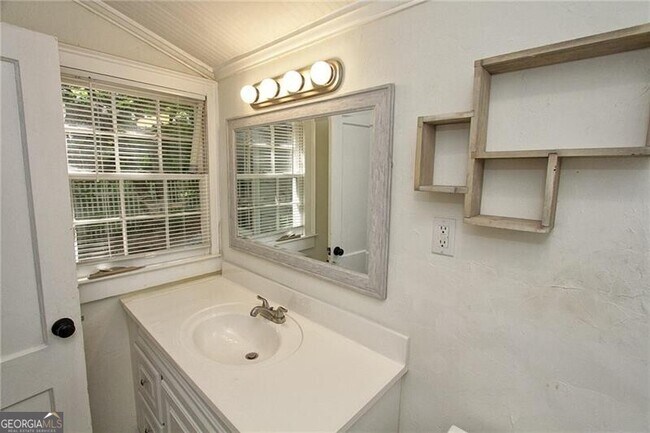 Building Photo - 2874 Burden St NW