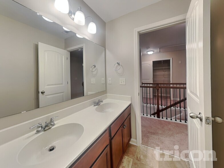 Building Photo - 253 Ryans Point