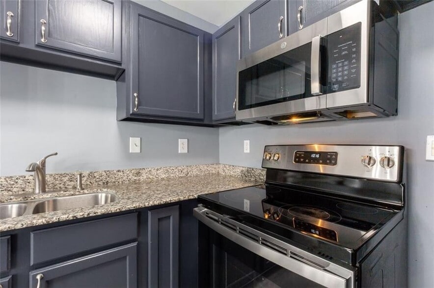 Building Photo - 6726 Gallant Ct SE