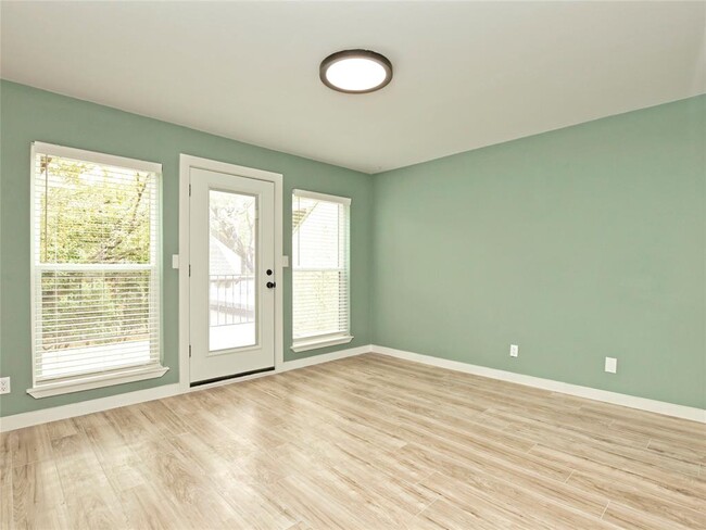 Building Photo - 44 Casa Verde St