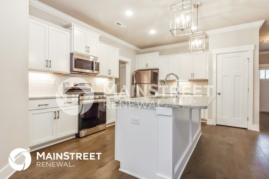 Building Photo - 9509 Hampton Oak Dr S E