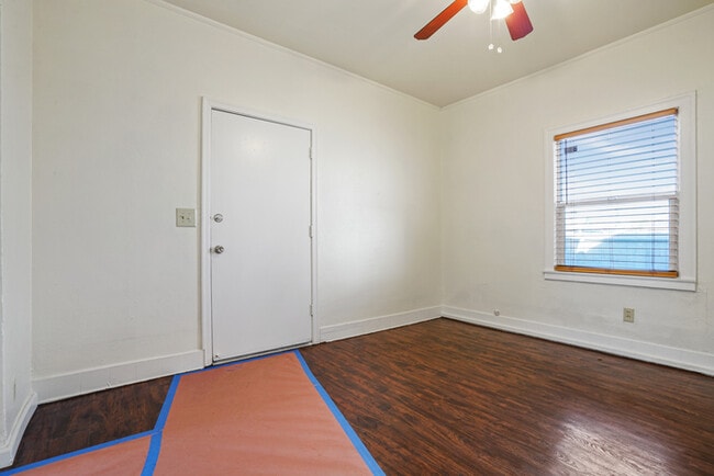 Building Photo - 1 Bed 1 Bath | Del Paso Heights area of Sacramento