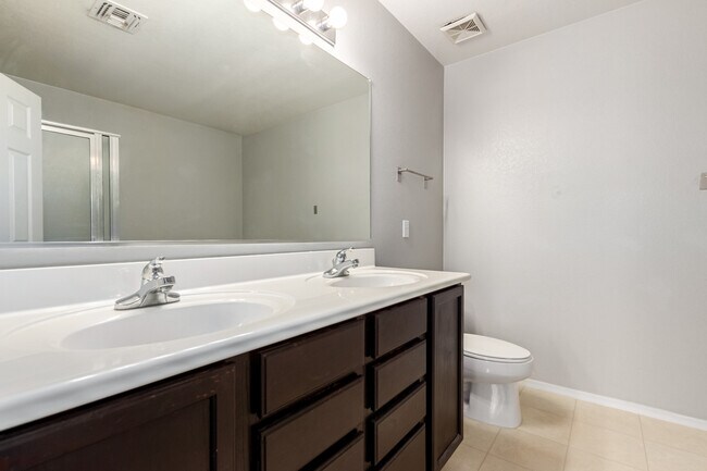 Building Photo - 21127 Avenida Del Valle Ct
