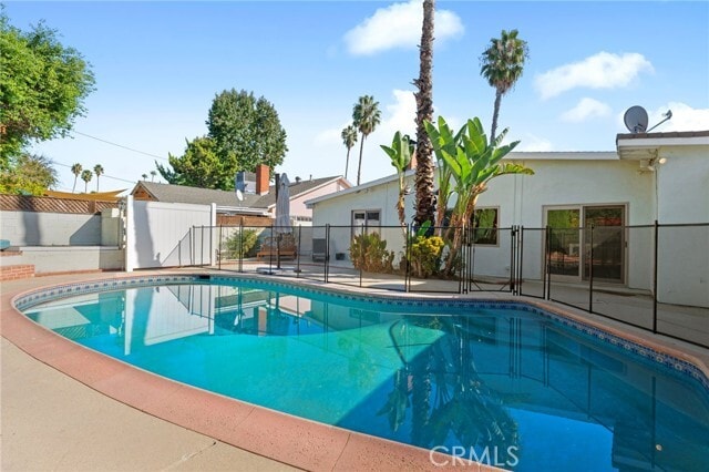 Building Photo - 6417 Graves Ave