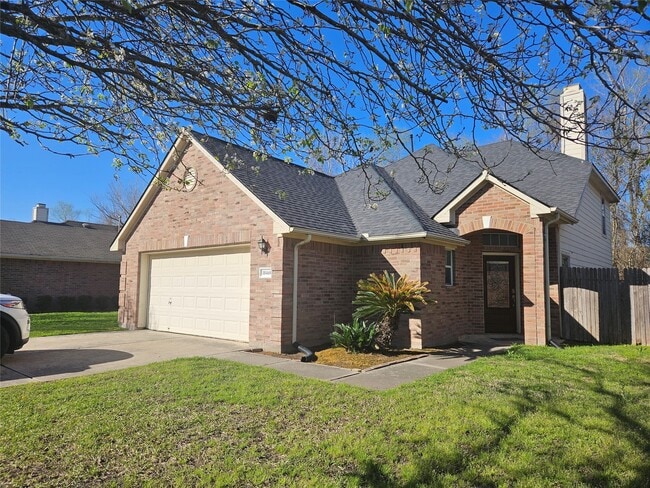 Building Photo - 18468 Sunrise Oaks Ct