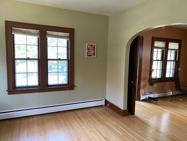 Dining room - 1343 6th St S