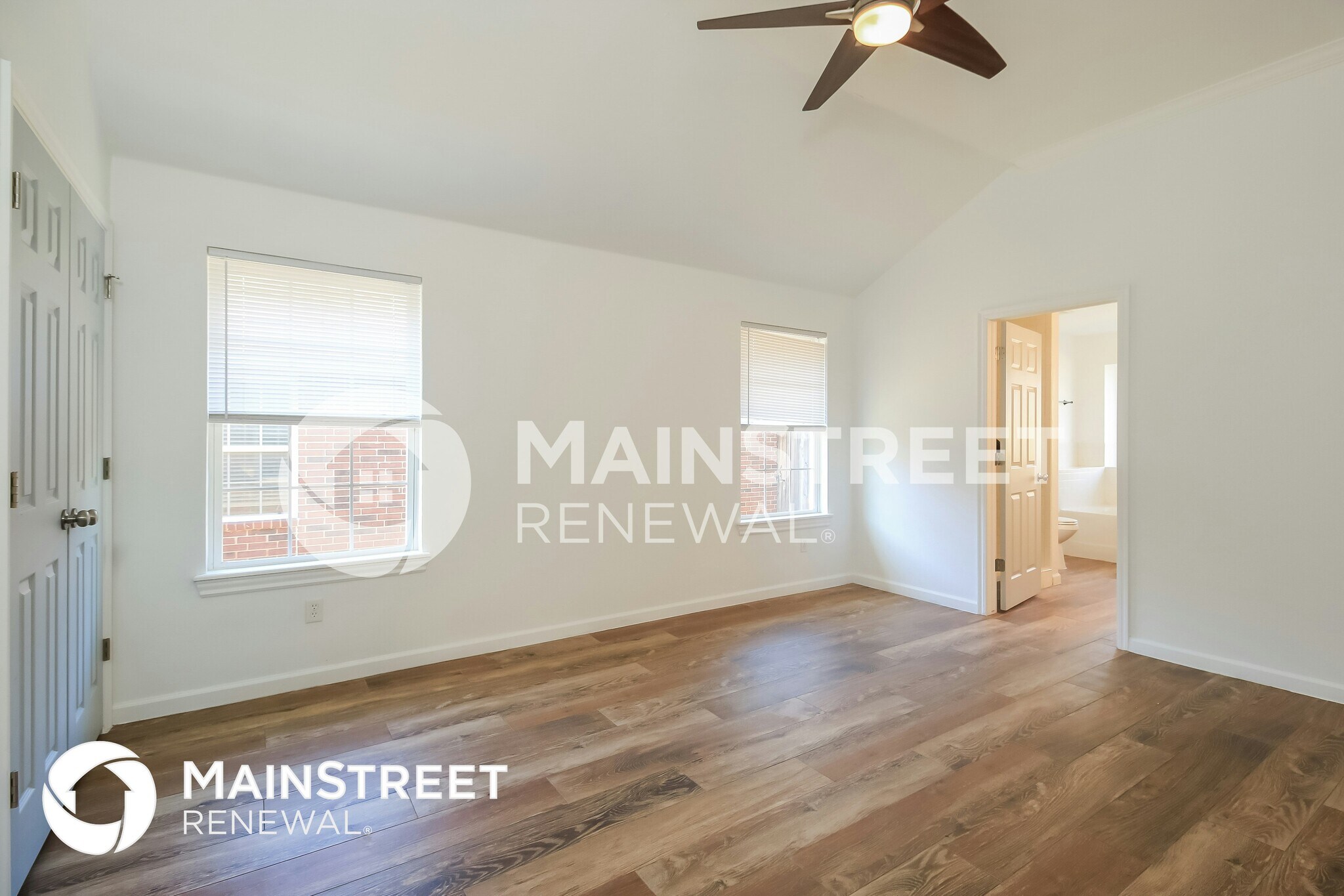 Building Photo - 9509 Apple Dr