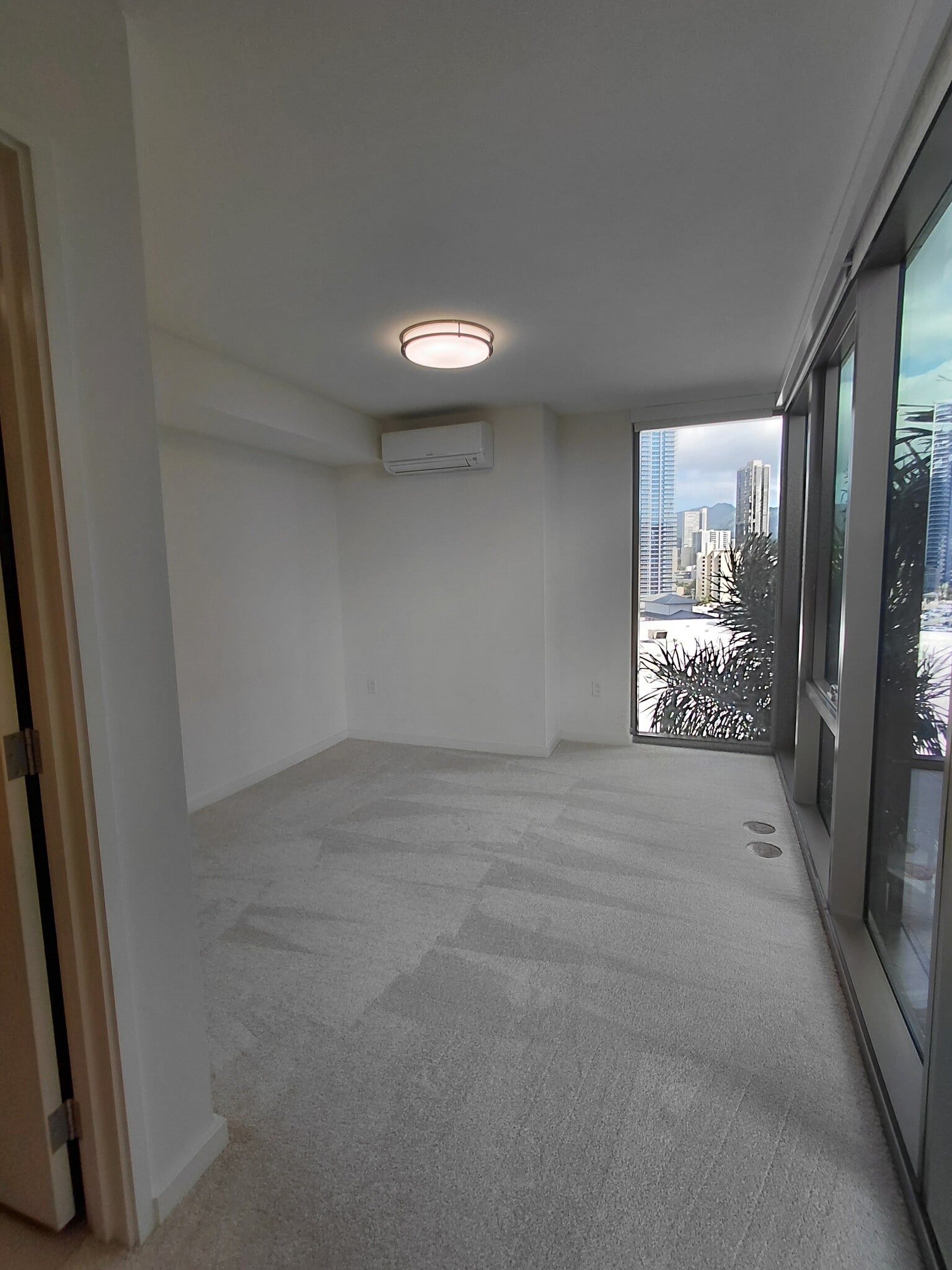 Building Photo - 1388 Kapiolani Blvd