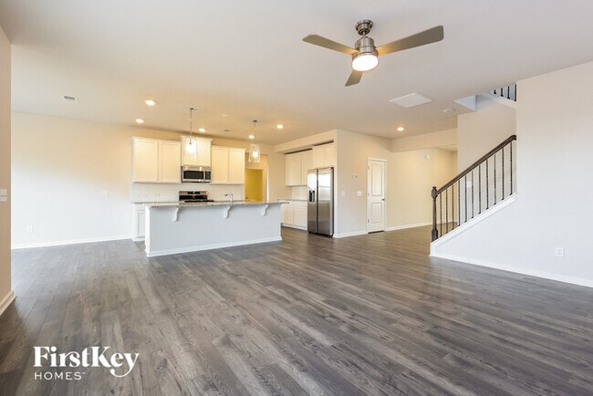Building Photo - 628 Okame Ct