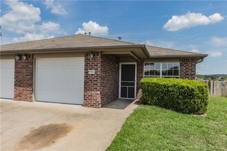 Building Photo - 2755 Carondolet St