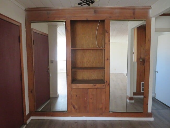 Building Photo - Colonial Heights Virginia