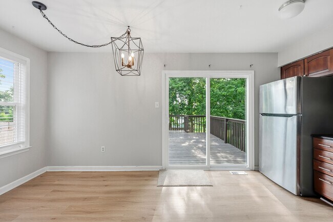 Building Photo - 586 Taylor St