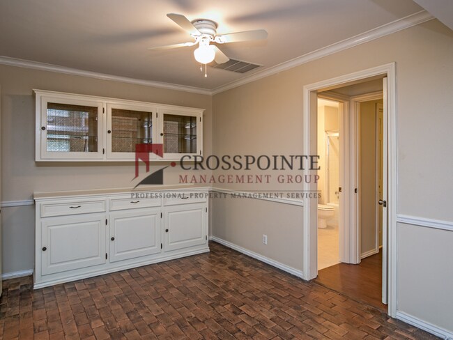 Building Photo - 3 Bed 2 Bath Duplex, Tyler TX!
