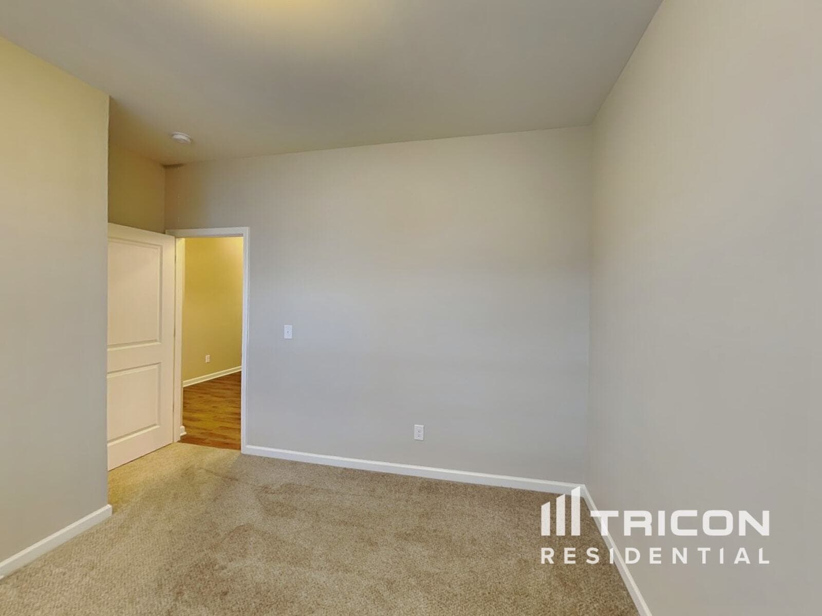 Building Photo - 652 Rose Mallow Dr