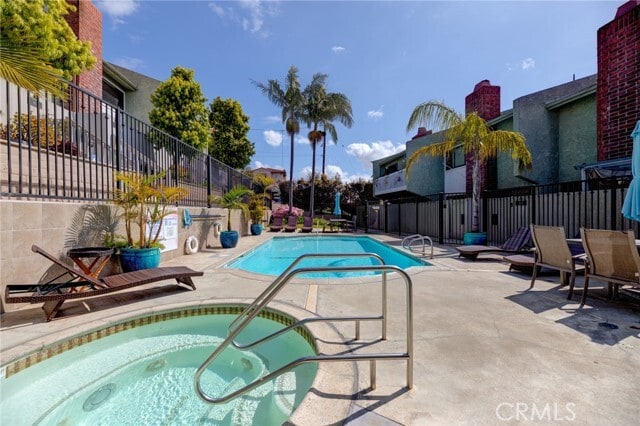 Building Photo - 1405 Goodman Ave