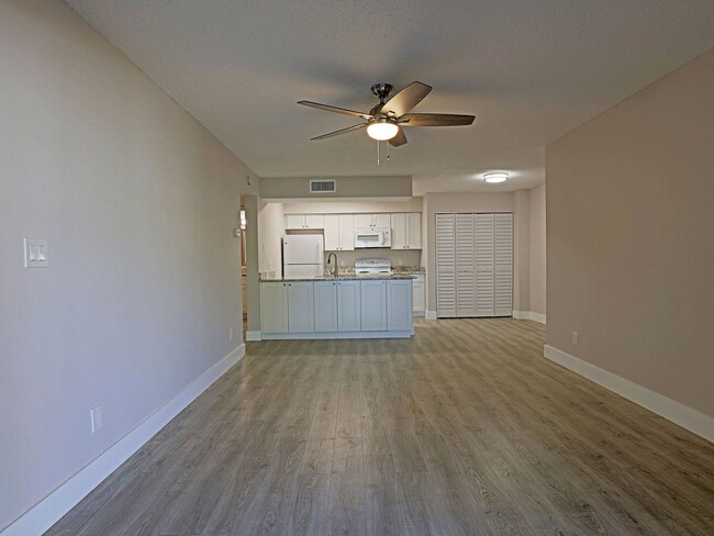 Building Photo - $250 OFF SECOND MONTH RENT AVAILABLE NOW