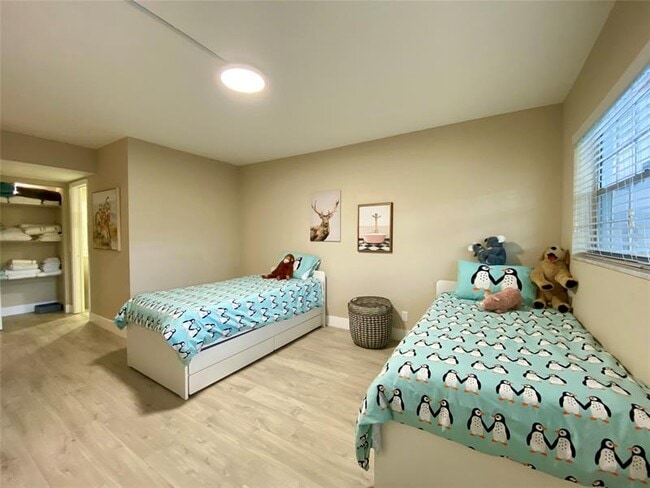 Building Photo - 3010 N Course Dr