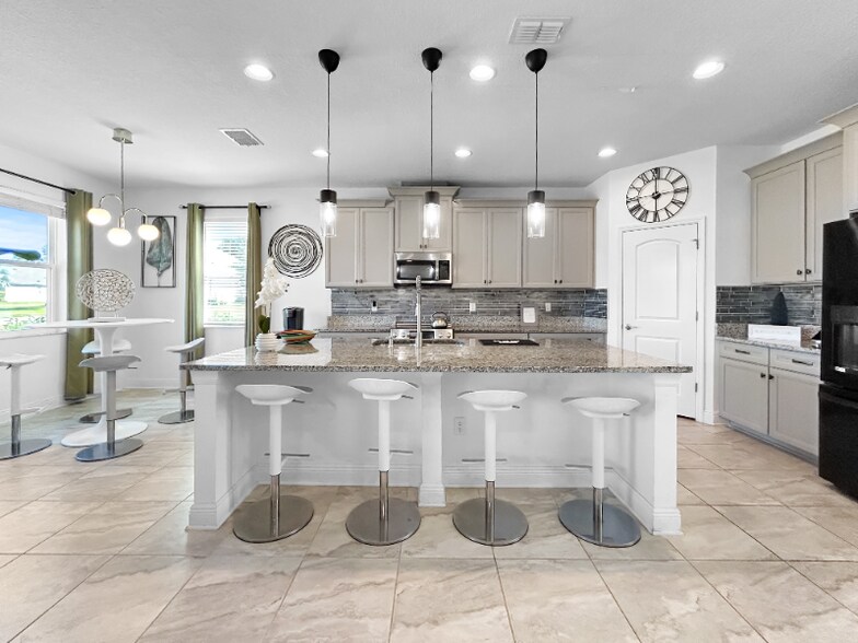 Building Photo - 9714 Provencal Ave