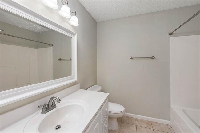 Building Photo - 106 Lagoon Way
