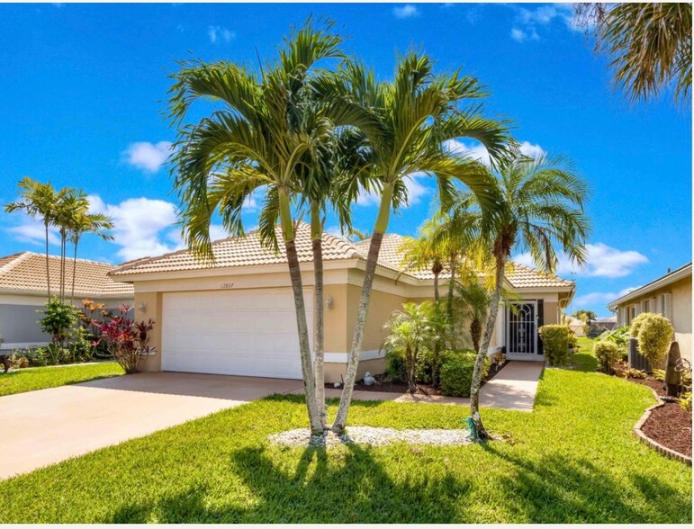 Primary Photo - 12807 Hampton Lakes Cir