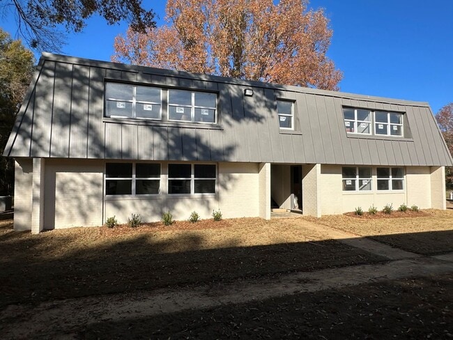 Building Photo - 433 Meadowlark Dr