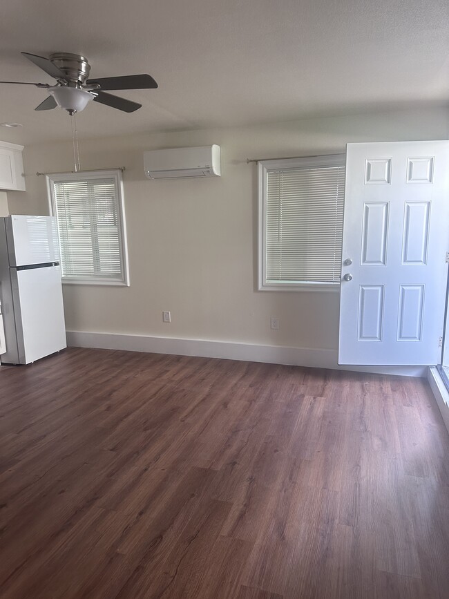 Building Photo - 760 El Nido St