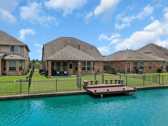 Building Photo - 3791 Lake Bend Shore Dr
