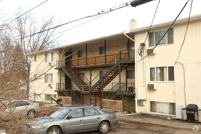 Building Photo - Brookewood South Apartments