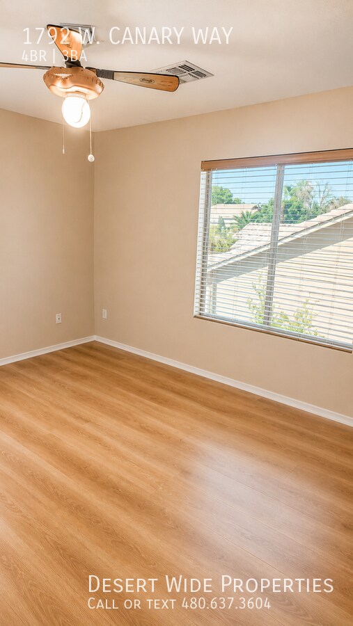 Building Photo - 1792 W Canary Way