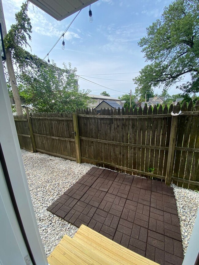 Building Photo - Beautiful three bed, 1.5 bath single-family home for rent with inground pool