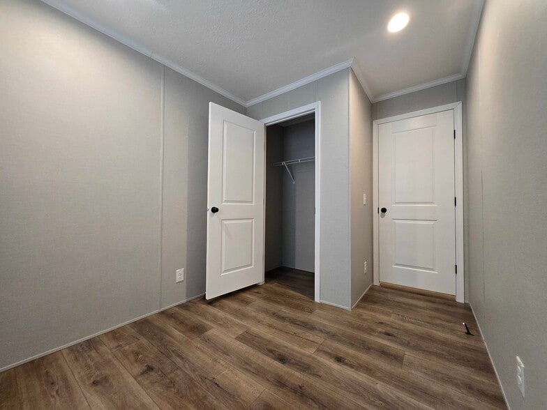 Building Photo - 52212 Worthington Ln