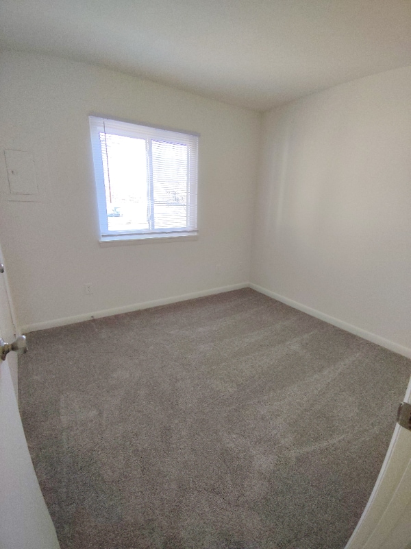 Building Photo - 600 Reusens Rd