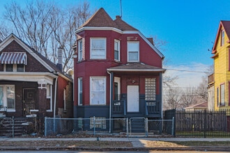 Building Photo - 7432 S Maryland Ave