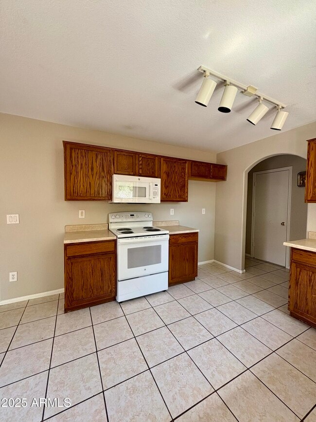 Building Photo - 1248 N 161st Ave