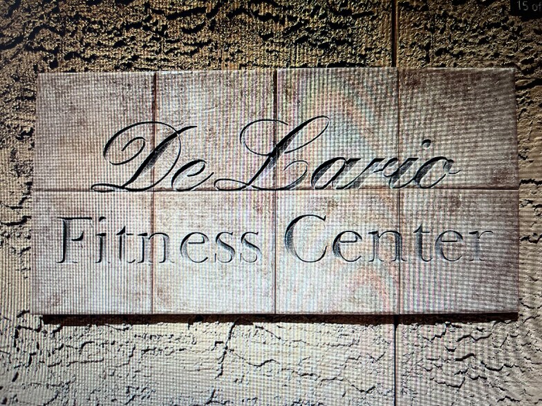 Building Photo - 1014 E Spence Ave