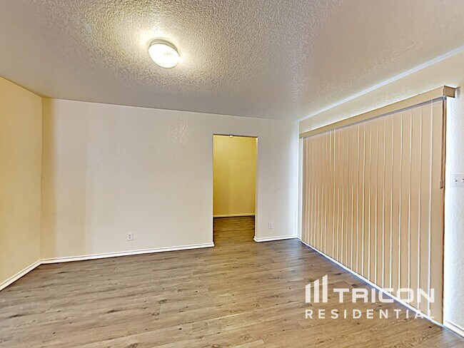 Building Photo - 4422 Waldon Pond